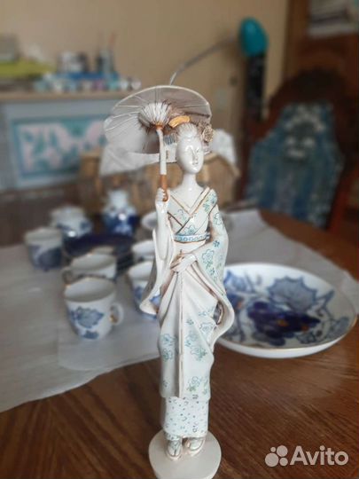 Статуэтка гейша