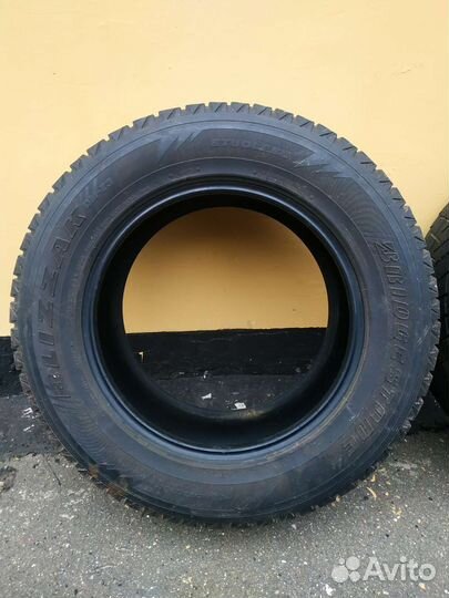 Bridgestone Blizzak DM-Z3 275/60 R18