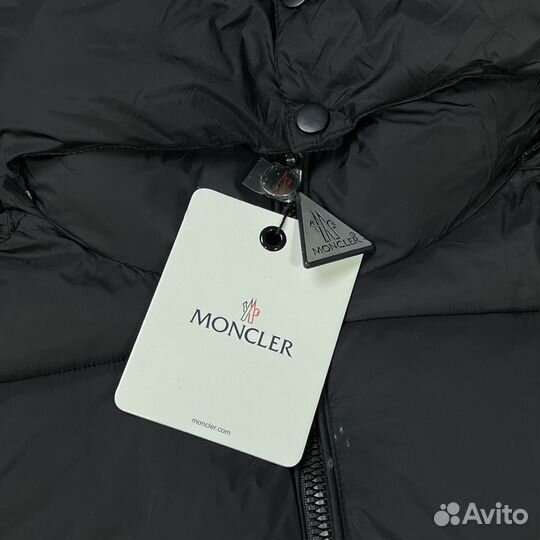 Зимний пуховик Moncler