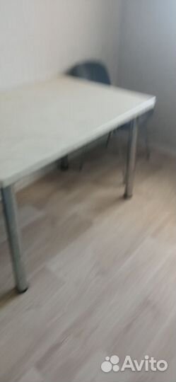 Кухонный стол