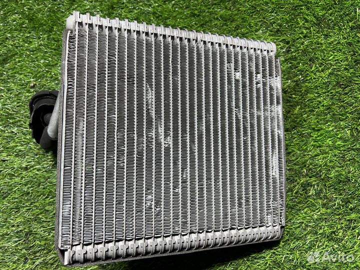 Испаритель кондиционера Kia Venga