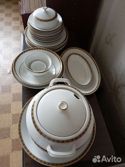 Epiag D. F. Столовый сервиз