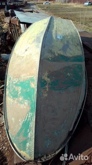 Лодка Днепр