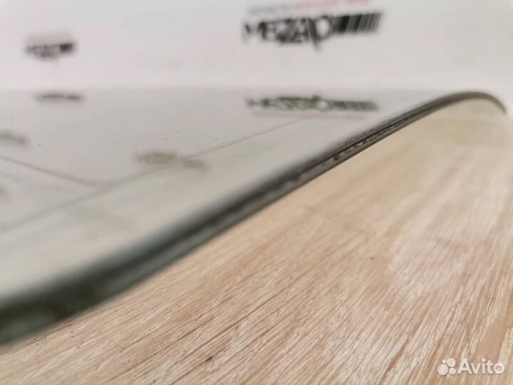 Стекло задней правой двери Mercedes W221 S 221