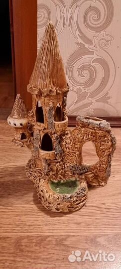 Замок для аквариума