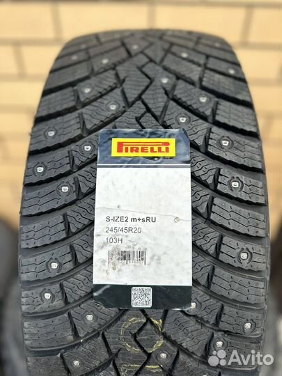 Pirelli Scorpion Ice Zero 2 245/45 R20 103H