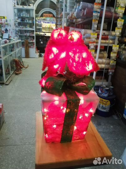 Новогодние украшение под елку