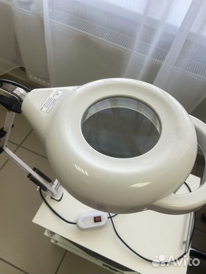 Лампа лупа настольная