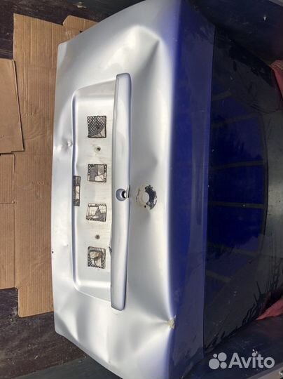 Стекло с крышкой багажника октавия тур