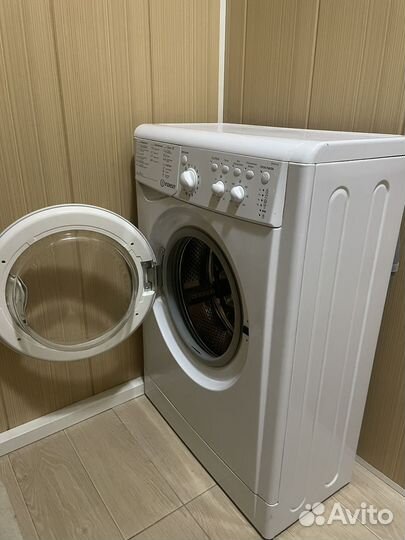 Стиральная машинка indesit