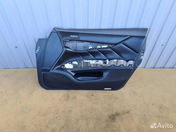 Обшивка двери передняя правая Infiniti M25 M37 Q70