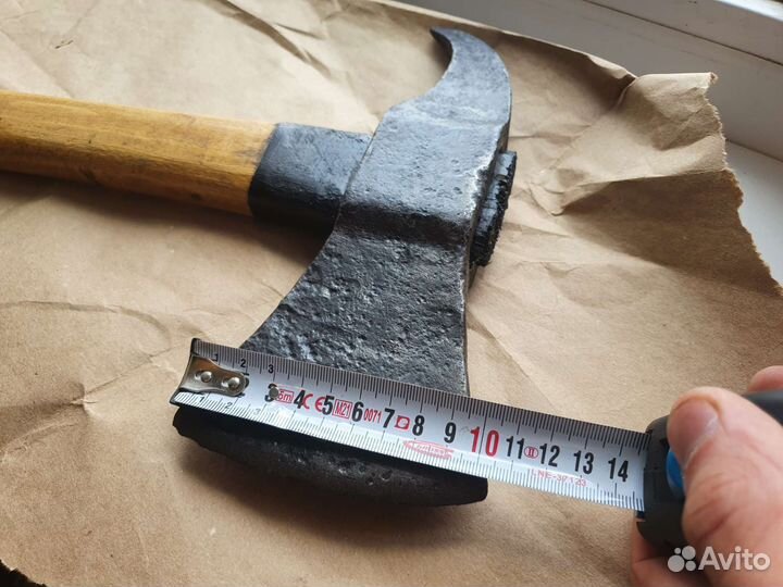 Топор пожарного ранний