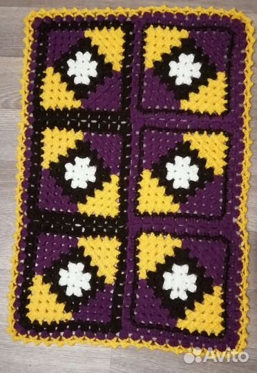 Коврик вязаный крючком