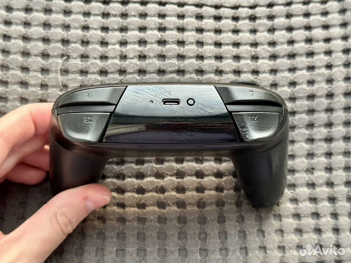 Nintendo Switch Pro Controller