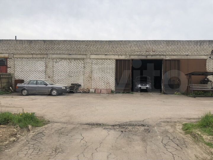 Гараж, > 30 м²