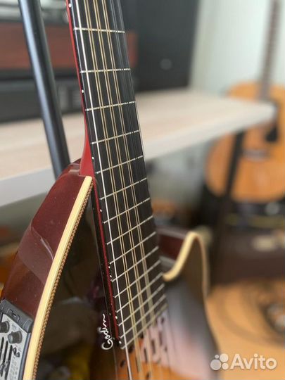 Godin multiac oud