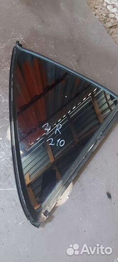 Стекло заднее на Mercedes W210