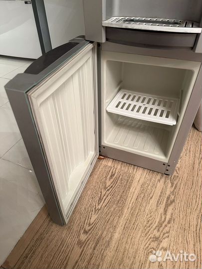 Кулер для воды напольный