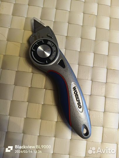 Продаю ножи профессиональные строительные