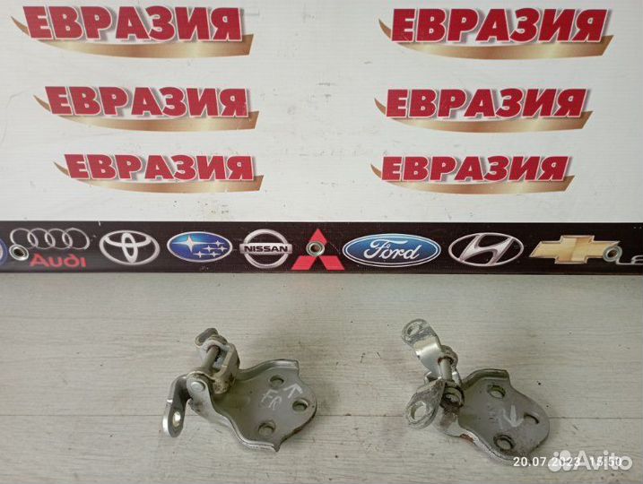 Петли двери передние правые Chevrolet Lacetti