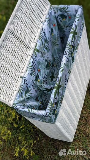 Узкая корзина для белья