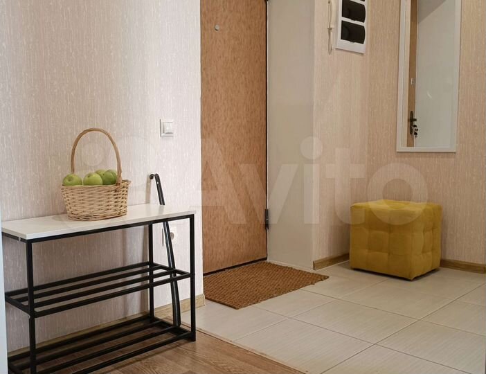 2-к. квартира, 64 м², 1/8 эт.