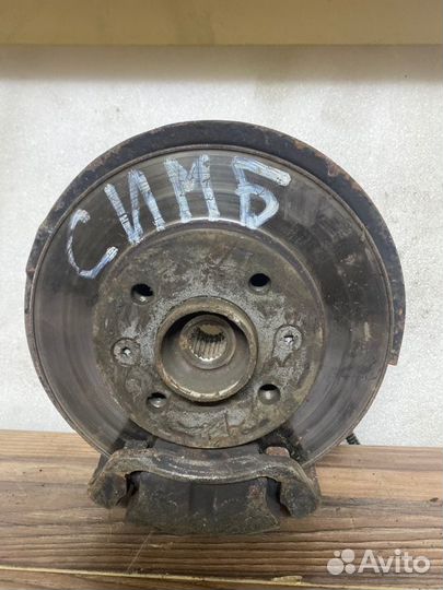 Кулак поворотный передний правый Renault Symbol 1