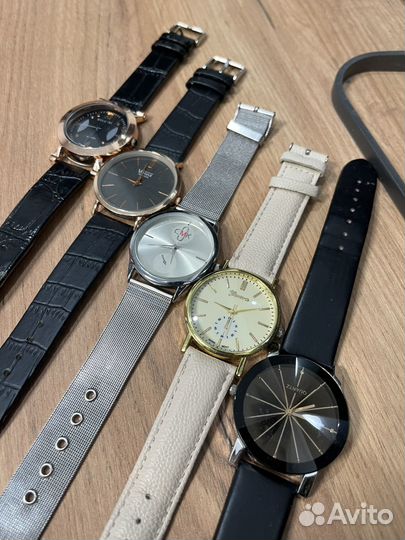 Часы наручные женские