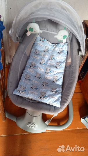 Шезлонг детский электрический