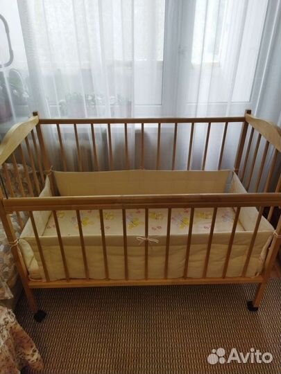 Кроватка детская