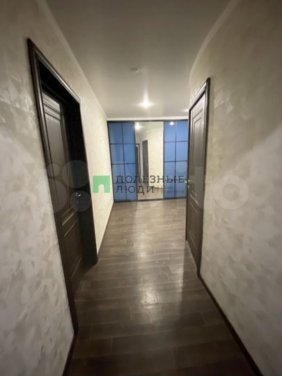 4-к. квартира, 110,8 м², 4/10 эт.