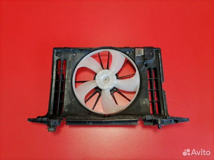 Диффузор радиатора Toyota Corolla ZRE151L 1ZR-FE