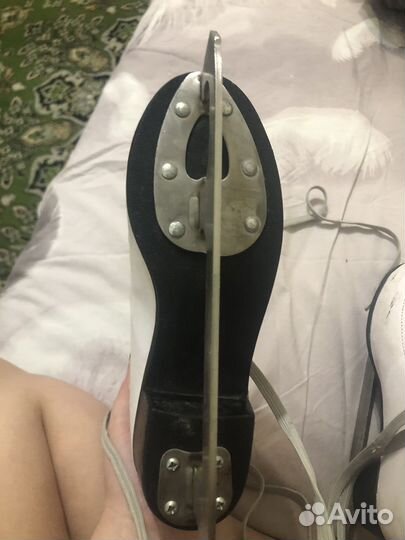 Коньки фигурные 37 размер