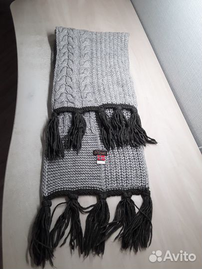 Шарфы и палантины