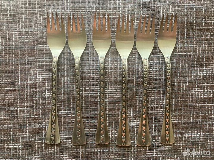 Набор серебряных вилок 916 пробы 