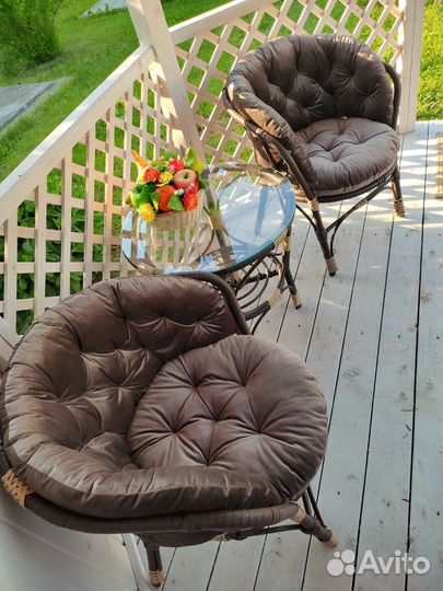 Садовый комплект мебели из полиротанга на дачу