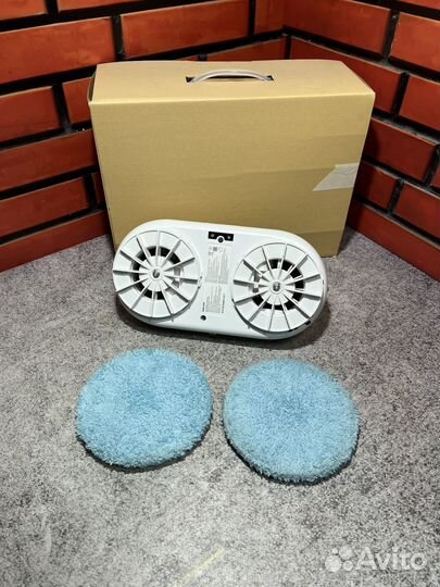 Робот-мойщик окон dexp M270S