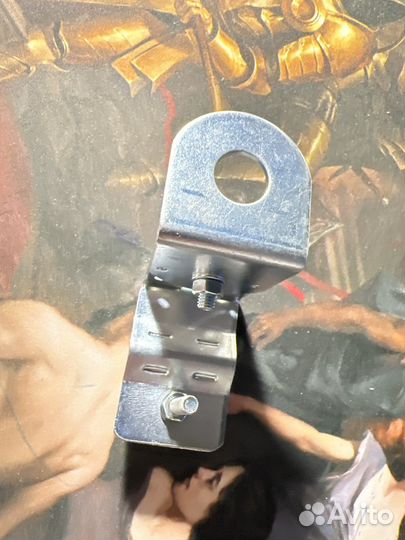 Крепление антенны на зеркало Sirio