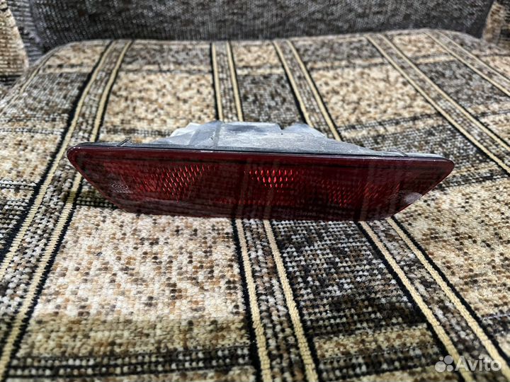 Задниий фонарь птф в бампер nissan tiida c11