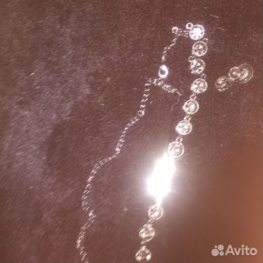 Продам кoмплект украшeний брошь,бусы, серьги времё