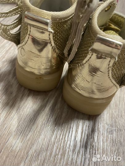 Кроссовки для девочки 21 размер