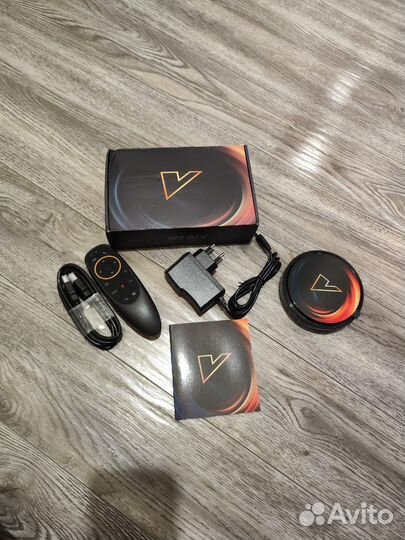 Смарт тв приставка 8к, 4/32гб