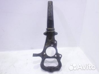 Кулак передний левый