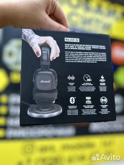 Беспроводные наушники Marshall Major IV