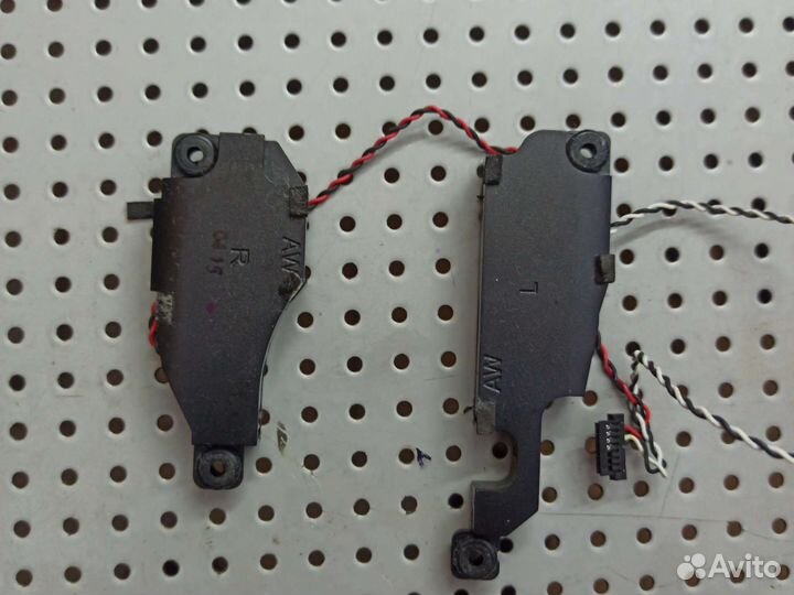 Toshiba L50-A-K2K динамики