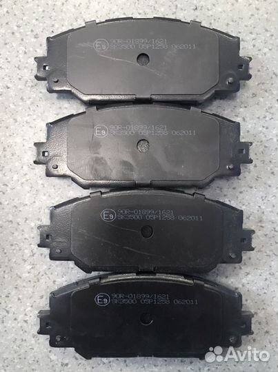 Колодки тормозные перед toyota corolla 150 RAV 4