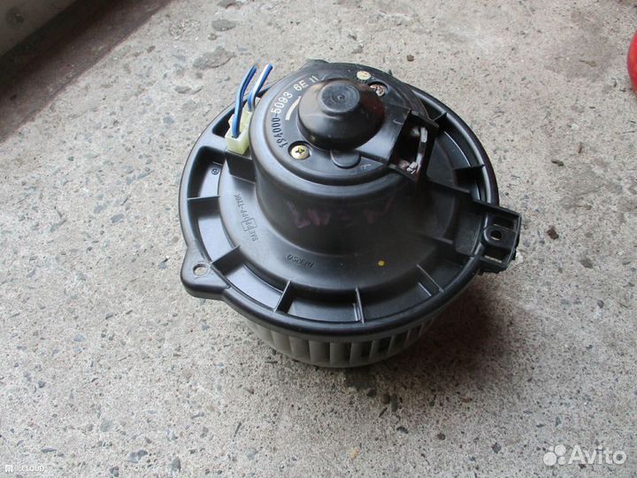 Мотор печки на mazda MPV LW3W