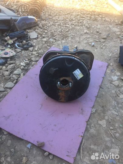 Вакуумный усилитель тормозов Peugeot 406