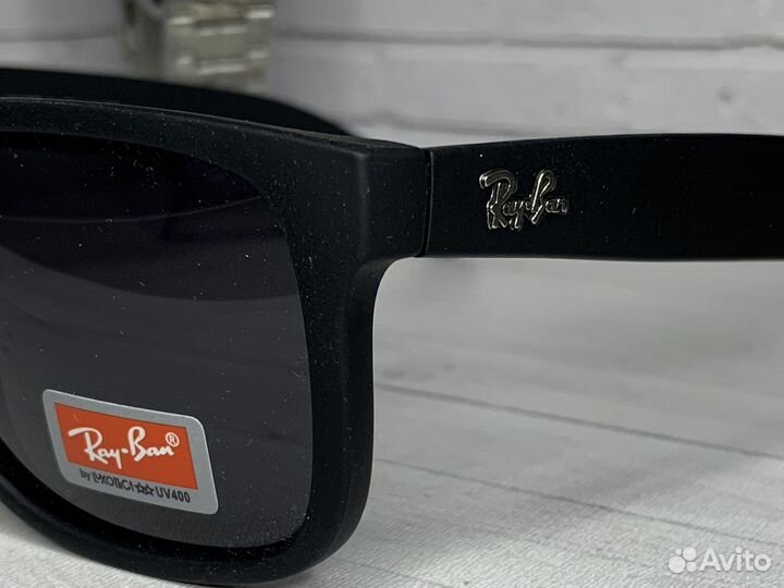 Солнцезащитные очки ray ban