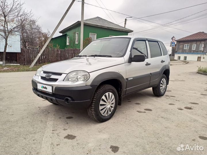 Chevrolet Niva 1.7 МТ, 2011, 143 000 км